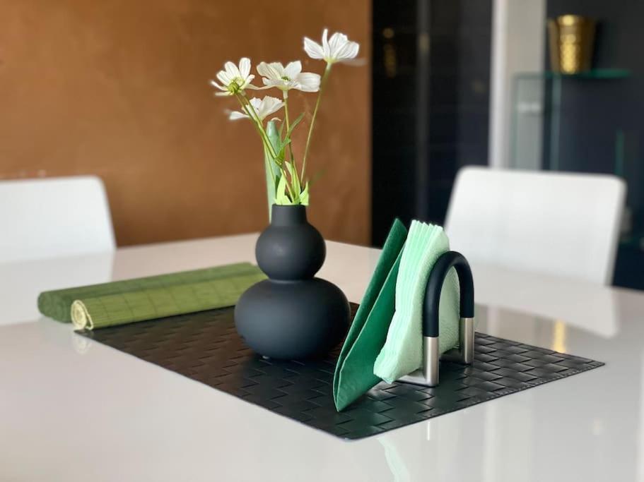 Lovely 1-Bedroom Apartament With Free Parking Sofia Buitenkant foto